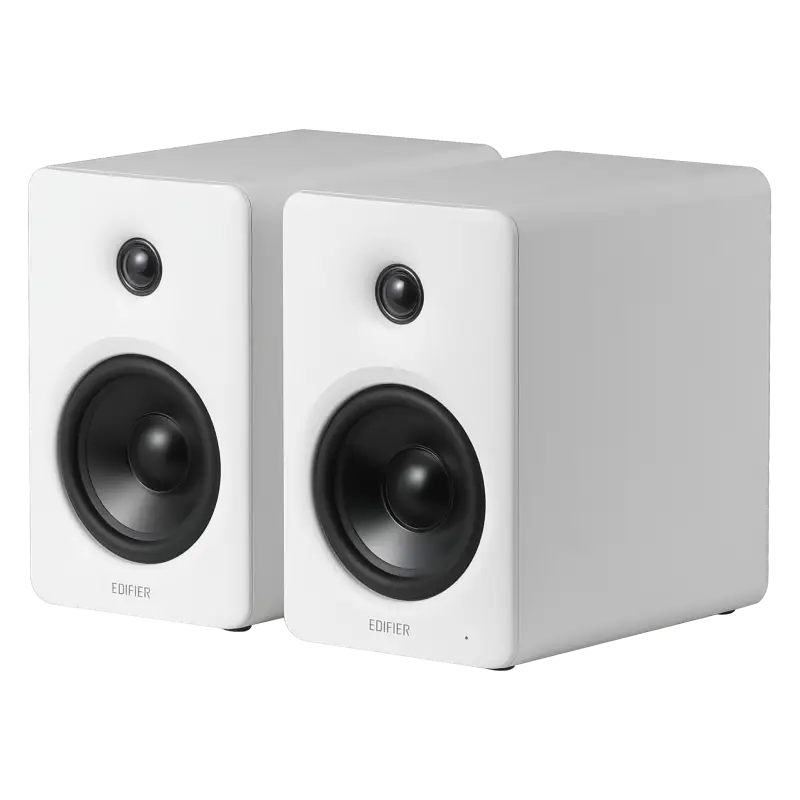 M90  Compact Active Speaker