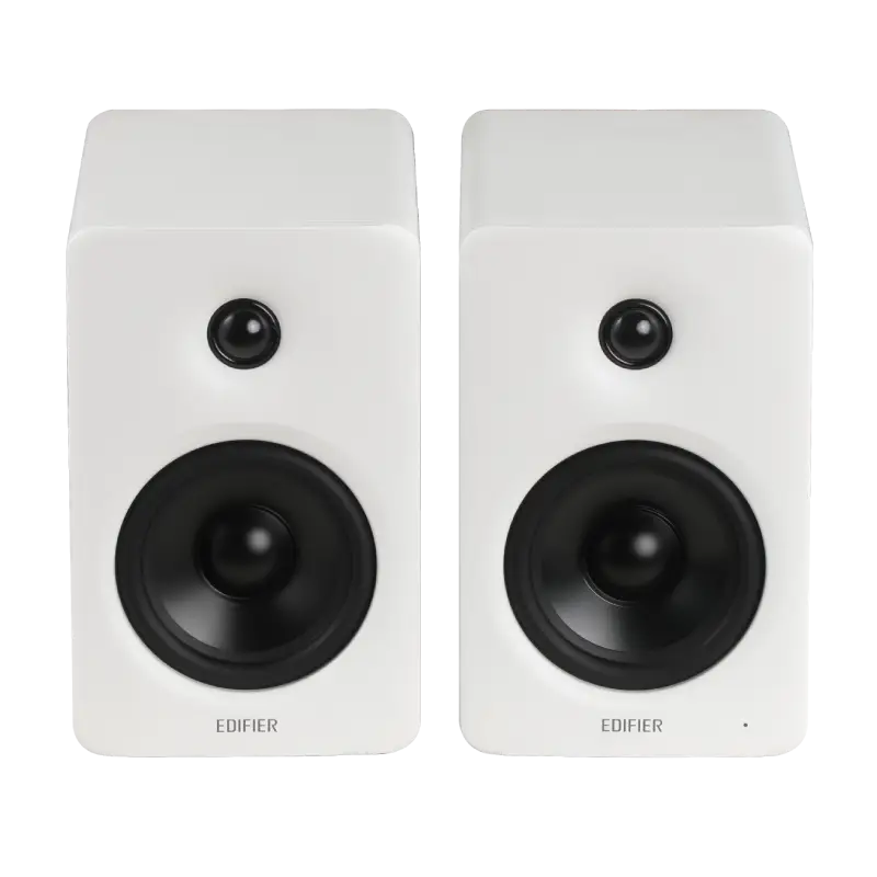 M90  Compact Active Speaker