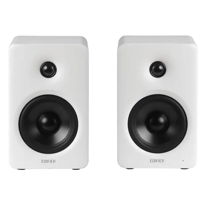 M90  Compact Active Speaker