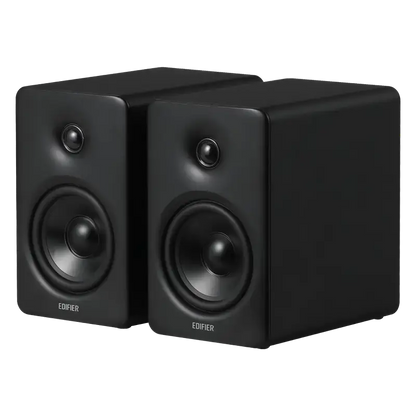 M90  Compact Active Speaker
